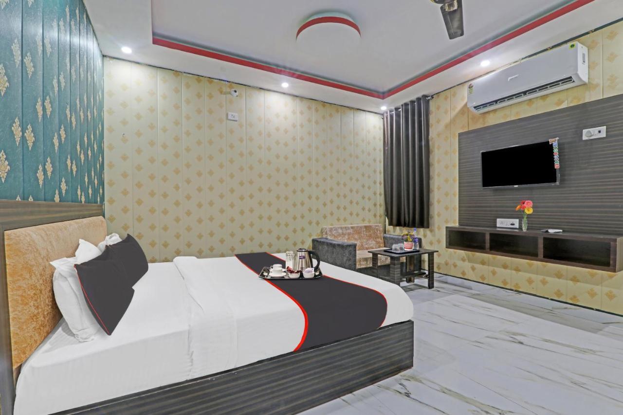 Capital O Sl Galxy Hotel Kanpur Bagian luar foto