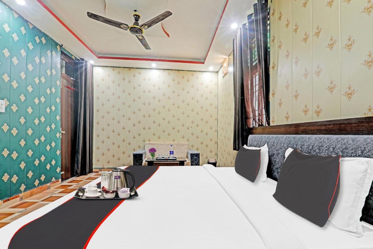 Capital O Sl Galxy Hotel Kanpur Bagian luar foto