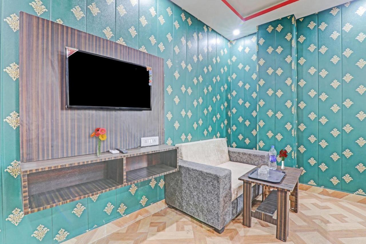 Capital O Sl Galxy Hotel Kanpur Bagian luar foto